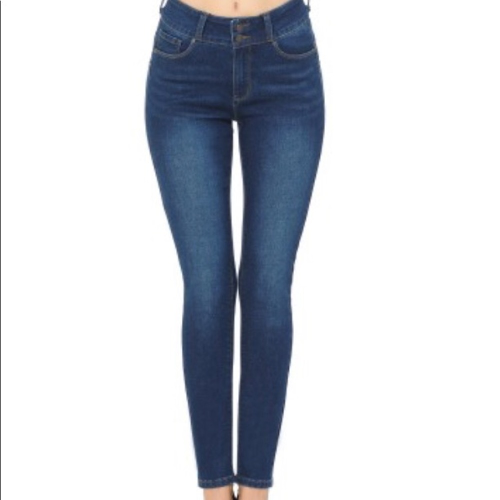 ***new arrivals *** stretchy Jeans medium wash
